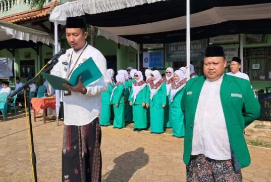Upacara Hari Santri MWC NU Tahunan, Camat: Santri Harus Percaya Diri