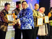 Menerima Dua Anugerah Tingkat Nasional dari Ombudsman dan BKN