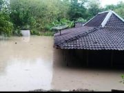 Hujan Turun Berkepanjangan, Banjir Melanda Tiga Kecamatan
