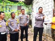 Jumat Berkah, Bagikan Bantuan Sembako Kepada Warga