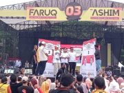 Kampanye Akbar Walkot dan Wawalkot Tegal Paslon 03 Faruq-Ashim Peragakan Cara Pencoblosan
