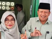 Cabup Grobogan Bambang Pujiyanto dan Sang Istri Gunakan Hak Pilih di TPS 18
