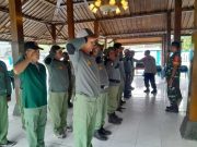 Tentara Bersama Polisi Blora Latih Linmas Bangkle Disiplin PBB dan Wawasan Kebangsaan