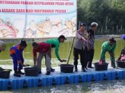 Ditpolairud Polda Jateng Dukung Program Ketahanan Pangan, Tebar 5 Ton Benih Kerang Dara di Demak