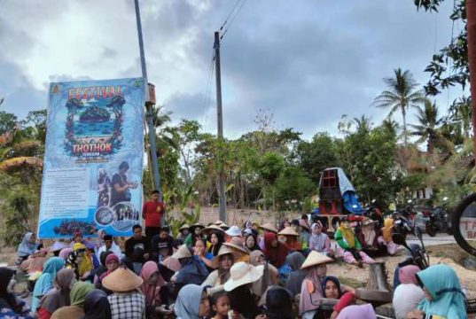 Festival Thothok Terusan, Tradisi Warga Kemujan Karimunjawa Menandai Peralihan Musim