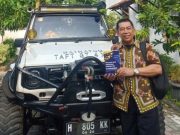 Kaprodi Magister Hukum USM Luncurkan Buku Hukum ITE