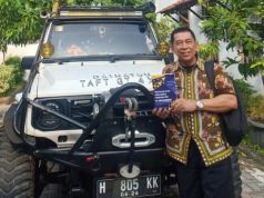 Kaprodi Magister Hukum USM Luncurkan Buku Hukum ITE
