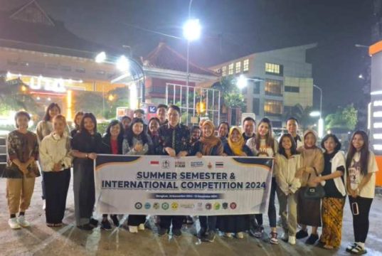 32 Mahasiswa Jateng Bertolak ke Bangkok