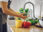 Hindari Keracunan Makanan, Ini Tips Keamanan Pangan untuk Keluarga di Rumah