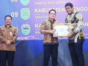 Penghargaan Sebagai Pembina Kecamatan Terbaik