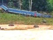 Jembatan Gantung Hanyut, Diterjang Banjir Kali Keduang