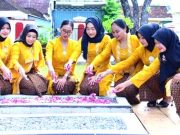 Peran Ibu Tidak Sebatas Mengurus Keluarga