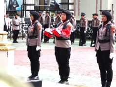 Peringatan Hari Ibu, Semua Petugas Upacara Perempuan