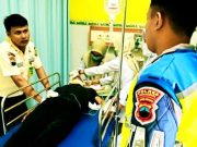 Tabrakan Adu Banteng, Dua Pengendara Motor Luka Berat