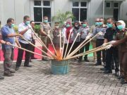 Kejari Kota Pekalongan Musnahkan Barang Bukti 17 Perkara Inkrah