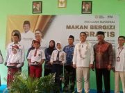 Pemberian Makan Bergizi Gratis di SMPN Penawangan dalam Peringatan Hari Pekerja Migran
