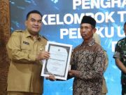 Pemkab Blora Berikan Penghargaan Kepada Pejuang Ketahanan Pangan di Blora