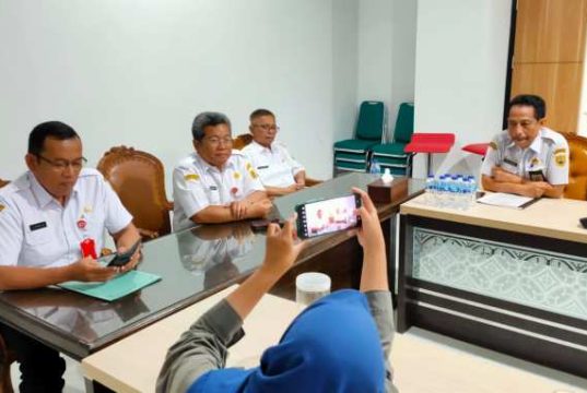 Kades Tidak Terburu-Buru Isi Kekosongan Perangkat Desa, Bupati Sragen Sedang Umrah