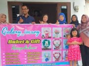 Tim PKM USM Beri Pelatihan Optimalisasi Pemasaran di UMKM Galery-Imaey