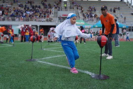 Stimulasi Fisik Motorik Anak melalui Showcase PAUD Cerdas Bergerak