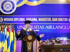Raih Gelar Wisudawan Terbaik Unair, Menko AHY Serukan Kolaborasi Bangun Indonesia Maju