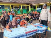 Siswa SD di Jepara Deklarasi Anti Bullying