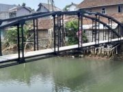 Akses Jalan Ditutup Tetangganya Pria di Jepara Ini Terpaksa Bangun Jembatan, Nilainya Jadi Sorotan