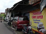 Komplotan Pencuri Gasak Tempe Lonjoran Panjang 2 Meter tempe lonjoran
