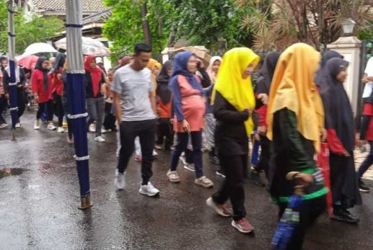 Peringati Milad Muhammadiyah Ke-112, Pimpinan Ranting Muhammadiyah Desa Tahunan Gelar Jalan Sehat
