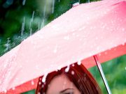 Tips Ringan Pilih Payung Saat Musim Hujan