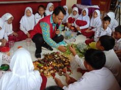 PMI Kebumen Ajari Pembuatan Eco Enzyme kepada Siswa SDN Jladri