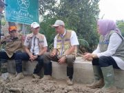 Wamensos Tinjau Desa Terdampak Banjir, Bupati Grobogan Curhat Minta Dibuat Tanggul Permanen