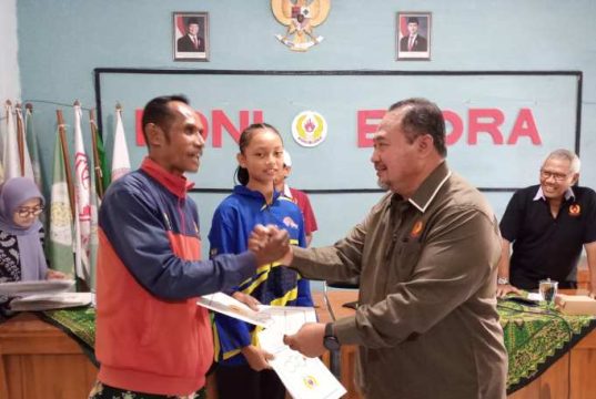 KONI Blora Serahkan Tali Asih Kepada 71 Atlet dan Pelatih Berprestasi