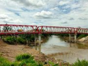 Jembatan Butuh yang Melengkung Akhirnya Tersambung, Diresmikan Senin?
