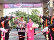 AKBP I Putu Bagus Disambut Tradisi Pedang Pora