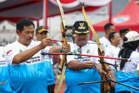 Nana Sudjana Minta Pembinaan Atlet Panahan Terus Dipertahankan