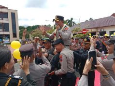 Isak Tangis Iringi Pelepasan Wahyu, Kapolres Jepara AKBP Erick: Abang, Saya Doakan Cepat Naik Pangkat