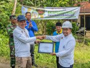 PWI dan PDAM Kebumen Tanam 100 Bibit Buah di Sikayu