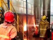 Kebakaran Beruntun di Dua Lokasi, di Pondok Pesantren dan Pabrik