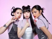 Azarine Luncurkan Mattelite Lock Lipstick dan Galactic Shine Lip Gloss