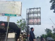 Status Konstruksi Baliho di Jalan KS Tubun Kota Tegal Dipertanyakan