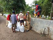 Dinas PU Lakukan Penanganan Darurat Atasi Tanggul Jebol Kali Plumbon