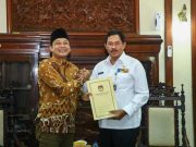 KPU Jateng Hemat Rp 150 Miliar untuk Pilkada, Pj Gubernur Berikan Apresiasi