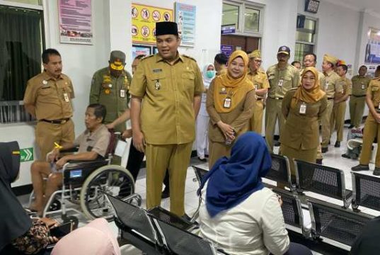 Hari Pertama Ngantor, Wakil Bupati Jepara “Gaspol” Cek Layanan Publik