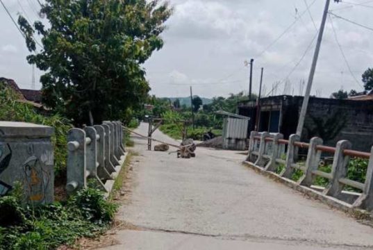 Longsor Makin Parah, Akses Jalan Penghubung Toroh-Geyer Ditutup untuk Kendaraan Besar