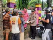 Polsek Kebumen dan Bhayangkari Bagi Takjil ke Ojek dan Tukang Becak