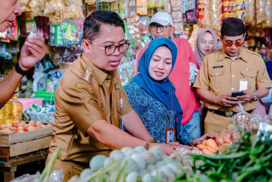 Wali Kota Luncurkan Gerakan ‘ASN Nglarisi Pasar Rakyat’