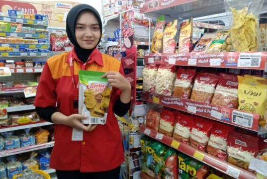 Dukung Produk Lokal, Camilan UMKM Wonosobo Tersedia di Alfamart