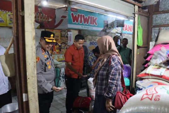 Satgas Pangan Polres Kudus Gelar Pengecekan Harga Sembako di Pasar Bitingan