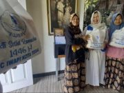 Iwapi Kota Tegal Bagikan 305 Paket Sembako Untuk Guru Honorer